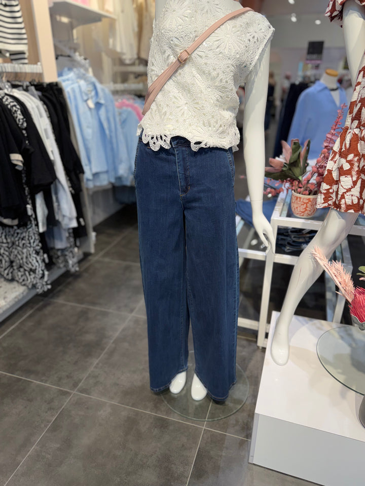 Jeans à jambes évasées Visti - Denim extensible et fluide