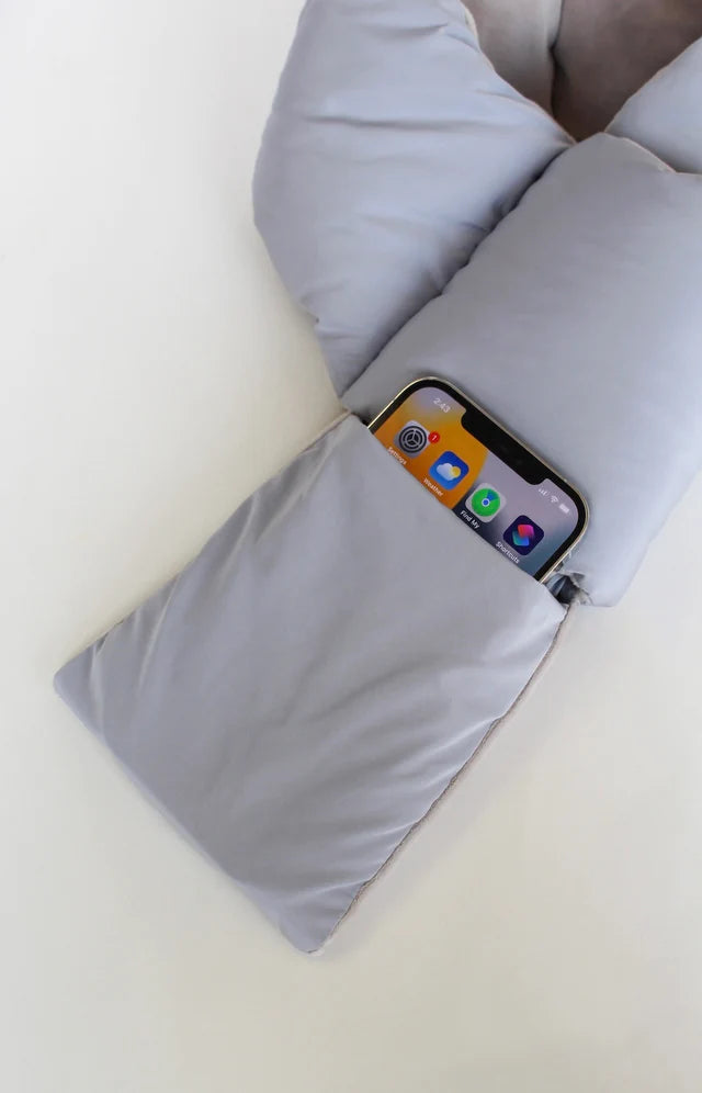 ** Foulard chaud avec un espace pour le cellulaire ** manque noir