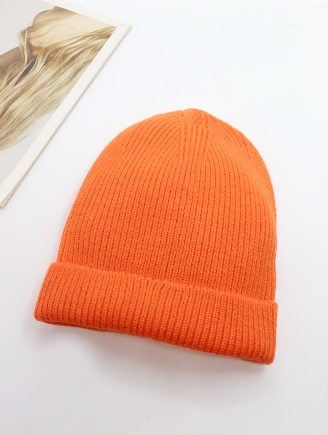 Bonnet à visière en maille tricotée  – Look douillet