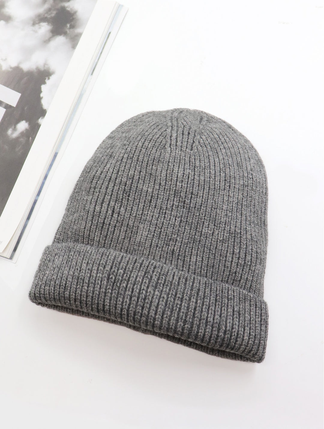 Bonnet à visière en maille tricotée  – Look douillet