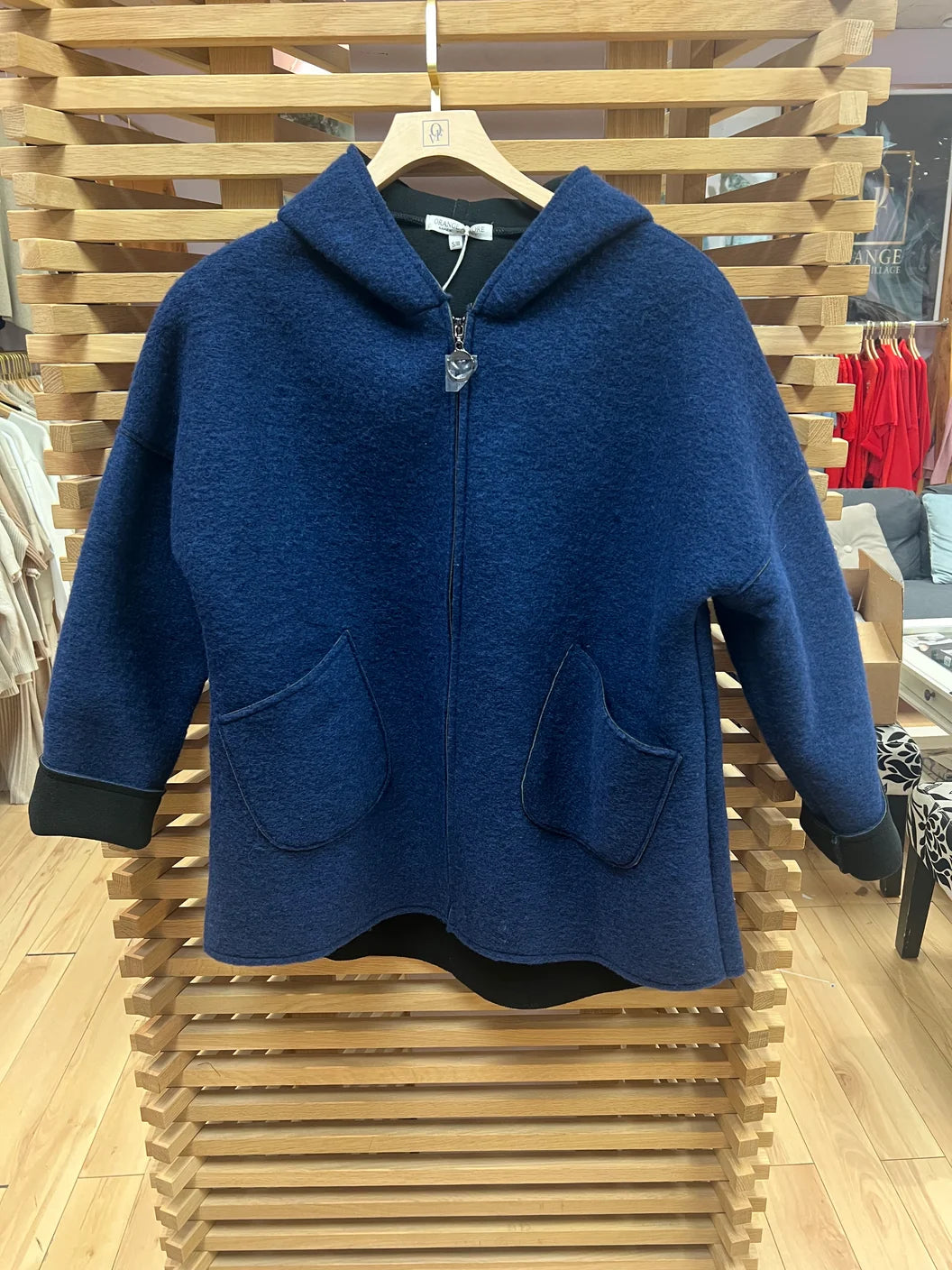 Veste courte à capuchon effet laine bouillie - À fermeture éclair et poches biseautées
