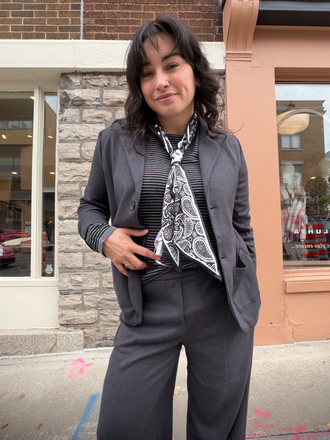 Blazer à col à revers traditionnel - Coupe droite ajustée