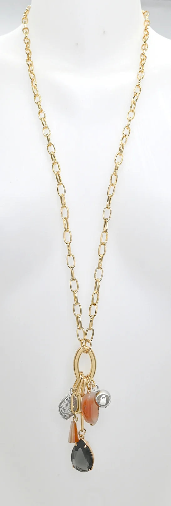 Collier long à chaîne dorée et breloques - Sautoir pendentif