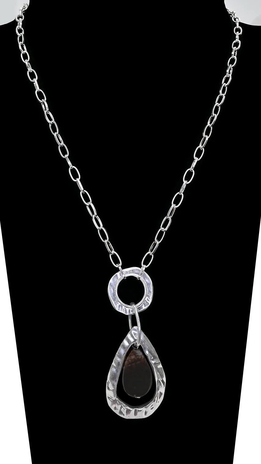 Collier long pendentif goutte martelée - Sautoir pierre centrale élégant
