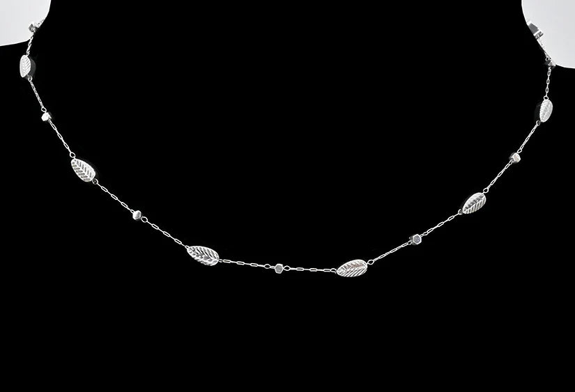Collier en acier inoxydable - Pendentif feuille argentée