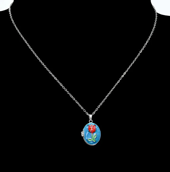 Collier à médaillon Tulipes