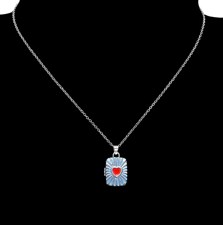 Collier médaillon cœur argenté – Pendentif brillant ou coloré