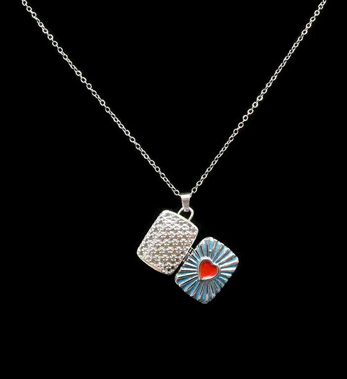 Collier médaillon cœur argenté – Pendentif brillant ou coloré