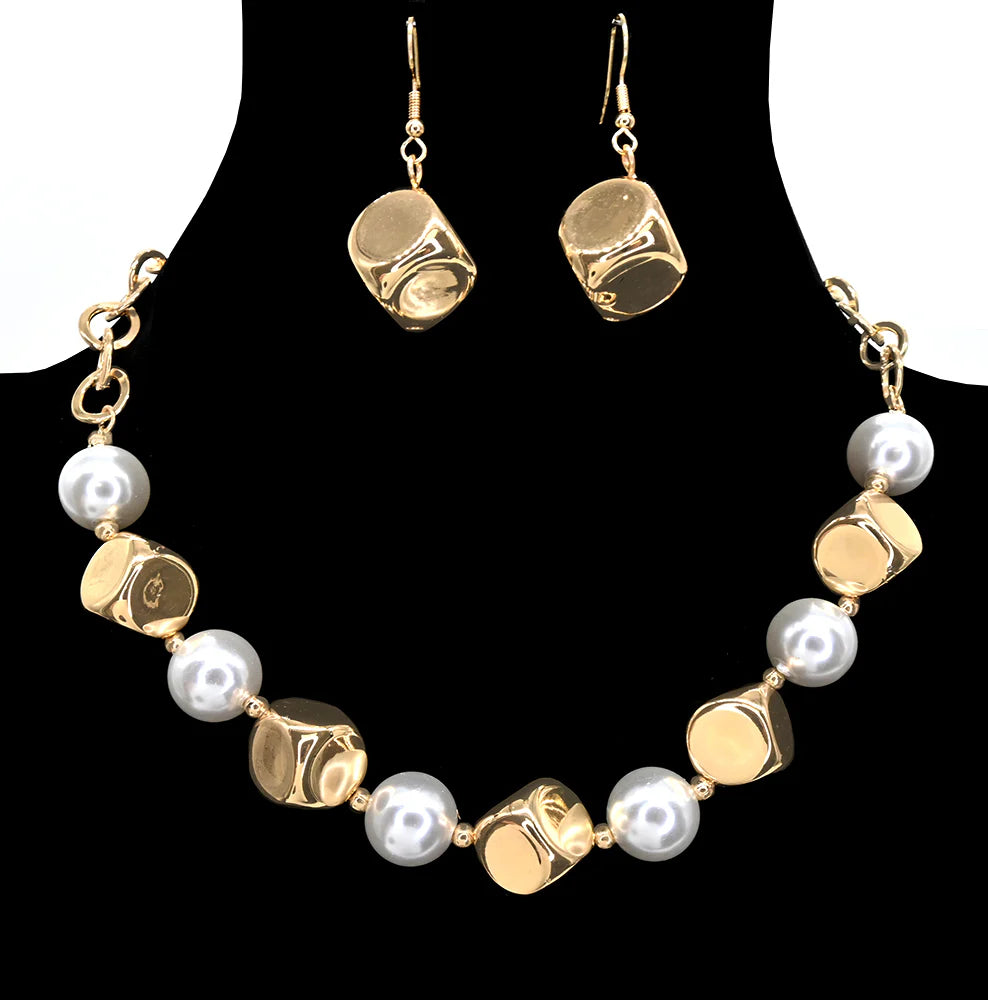 Geometric cube bead necklace set - Modern gold-tone ensemble