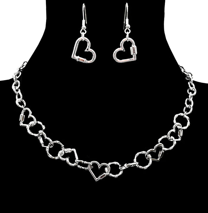 Collier cœur martelé – Chaîne à maillons et boucles d'oreilles assorties