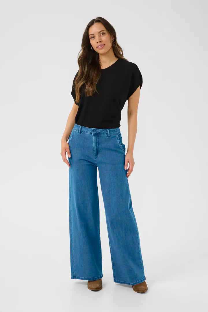Jeans à jambes évasées Visti - Denim extensible et fluide