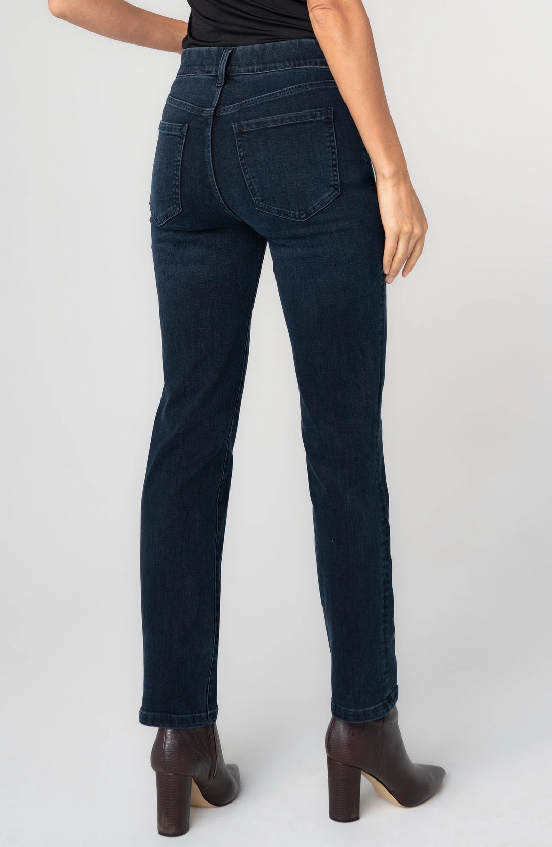 Jeans ajusté Gia - À enfiler avec ceinture élastique invisible