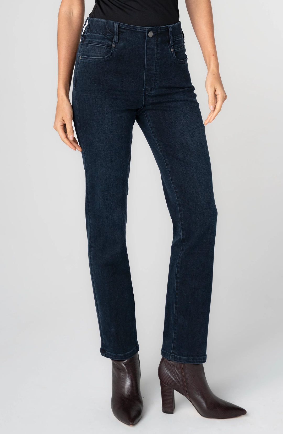 Jeans ajusté Gia - À enfiler avec ceinture élastique invisible