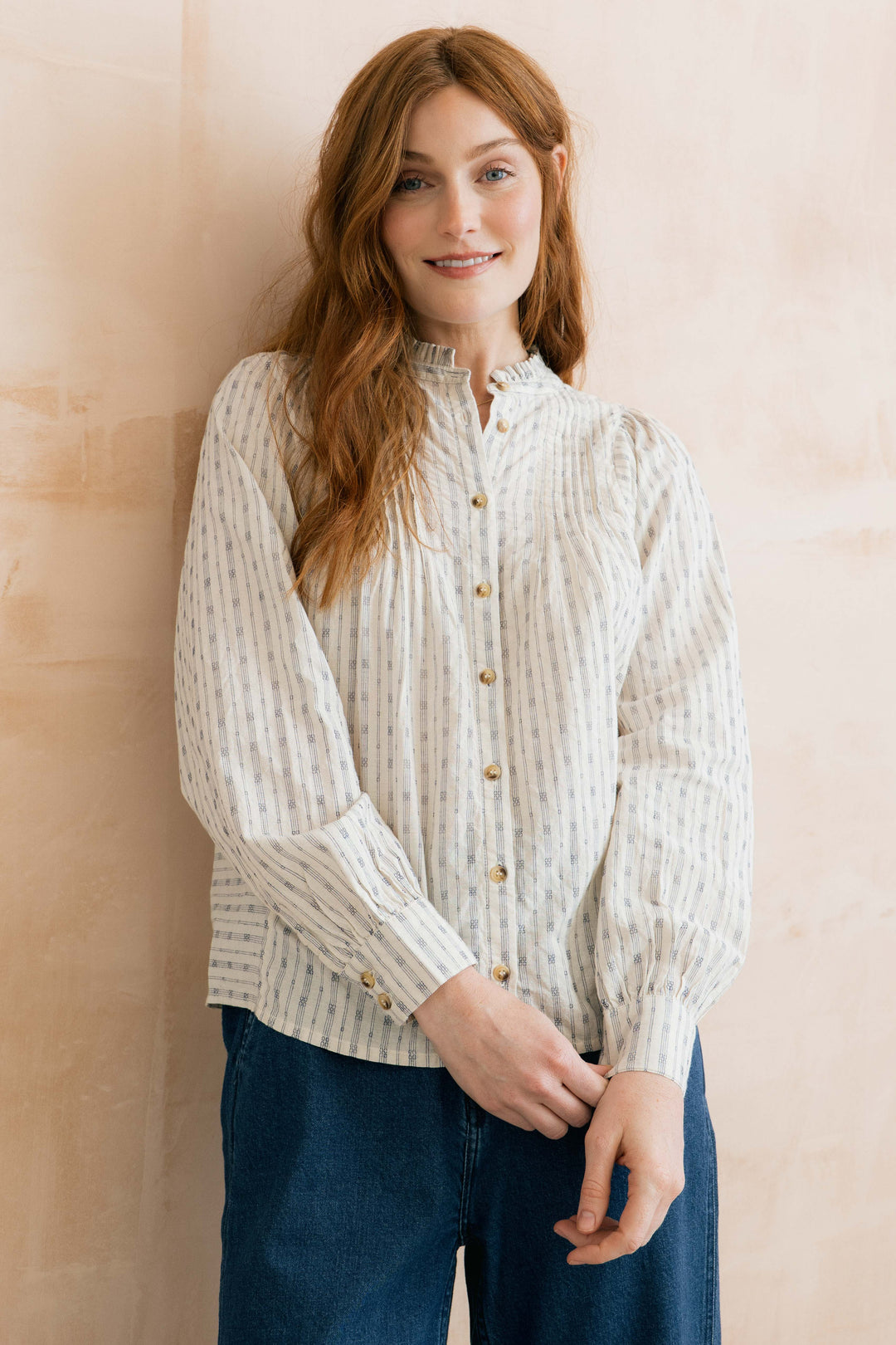 Blouse boutonné à rayures géométriques et broderies Flora - En pur coton