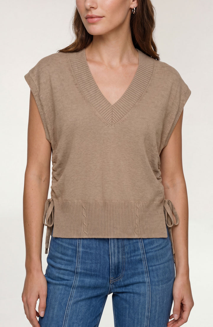 Tricot sans manches à col en V - À mailles ajustables sur les côtés