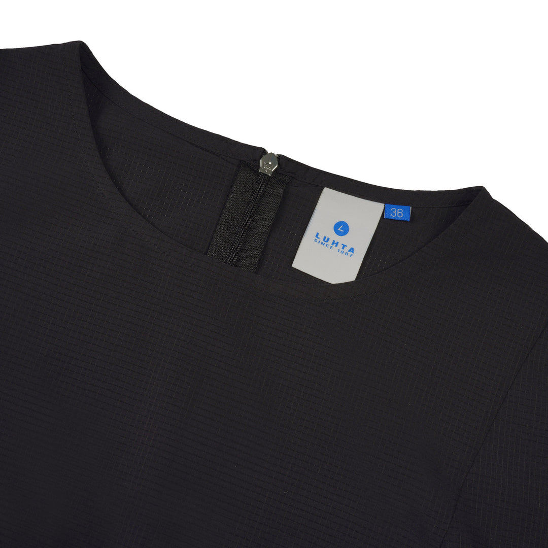 Robe manches courtes Airaksela - Taille ajustée