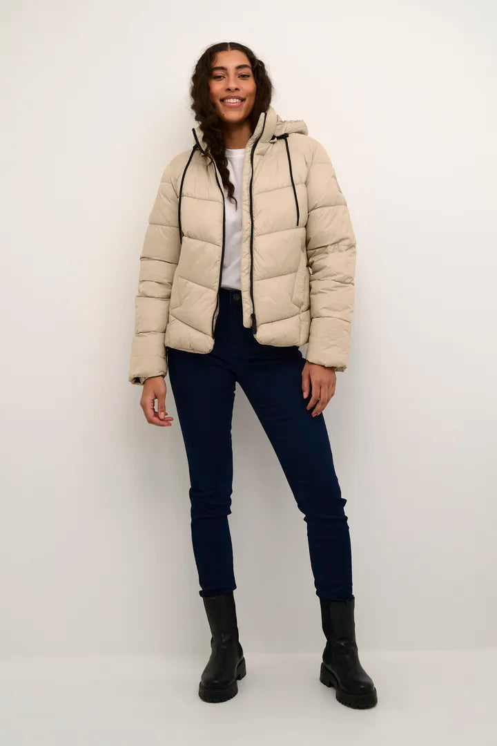 La doudoune intemporelle, version courte Susanne