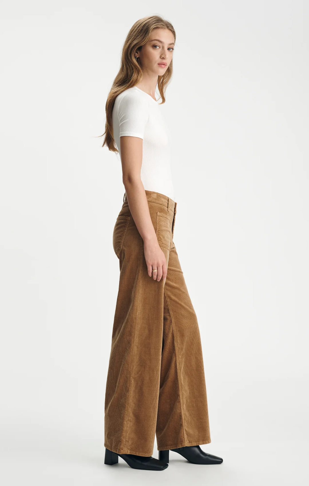 Pantalon large en velours côtelé Paloma - Doux et structuré