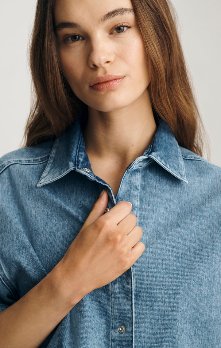 Chemise en denim à manches courtes Move - Moderne et décontractée