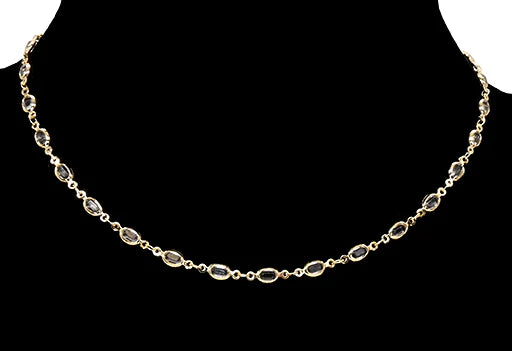 Collier avec cristaux ovales doré