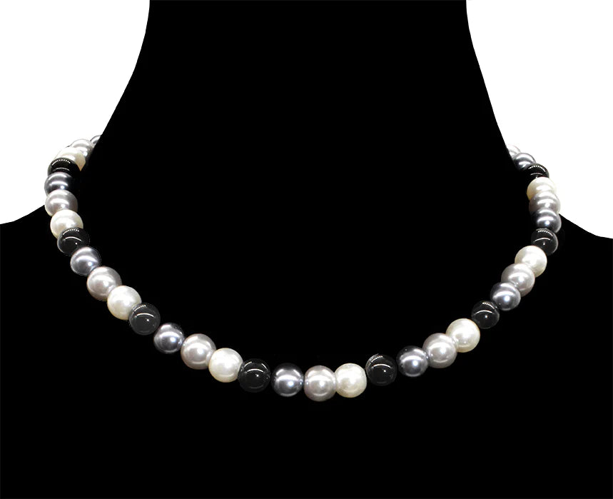 Collier court perles effet verre