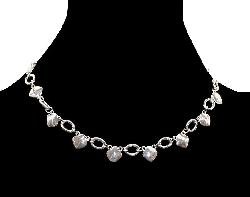 Collier court maillons ovales lisses – Finition argent brillant