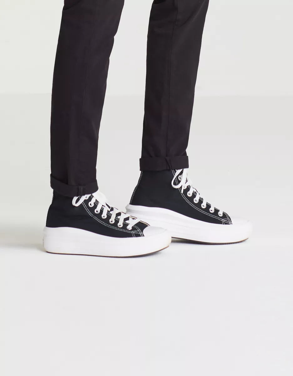 Pantalon ajusté et avantageux