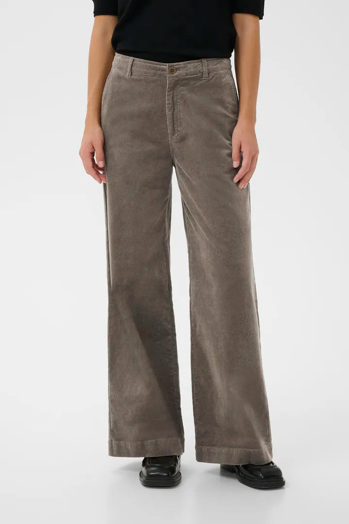 Pantalon en velours côtelé Ninnen