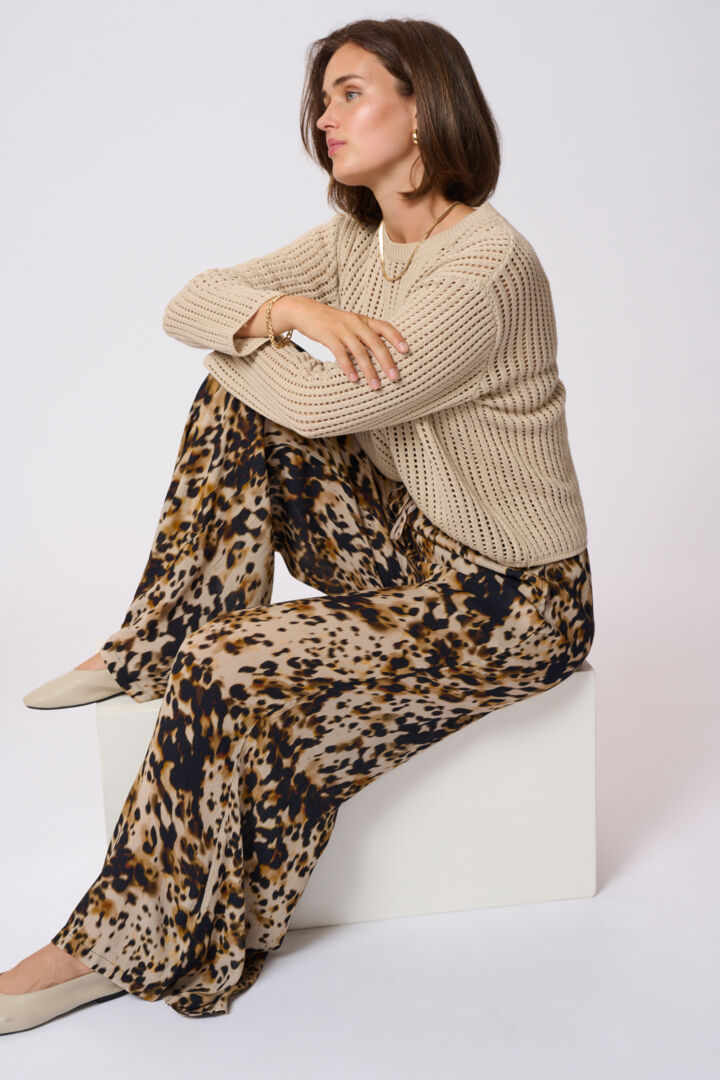 Pantalon facile à enfiler, à l’imprimé léopard audacieux Thora
