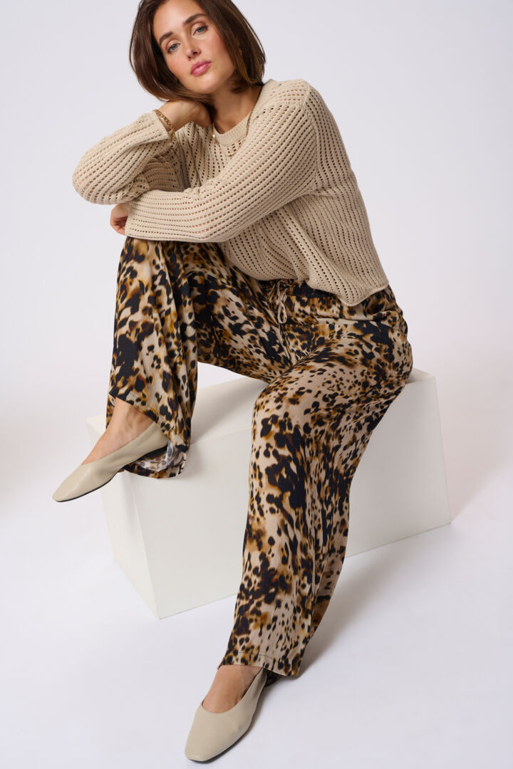 Pantalon facile à enfiler, à l’imprimé léopard audacieux Thora
