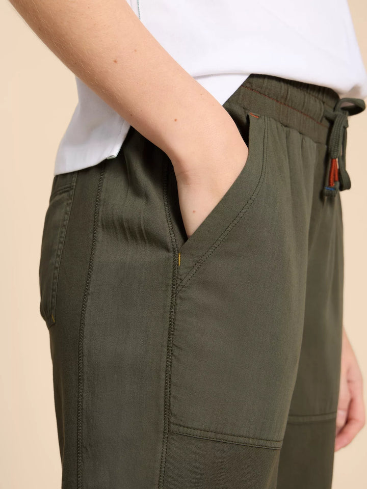 Pantalon hyper-confortable avec poches géantes