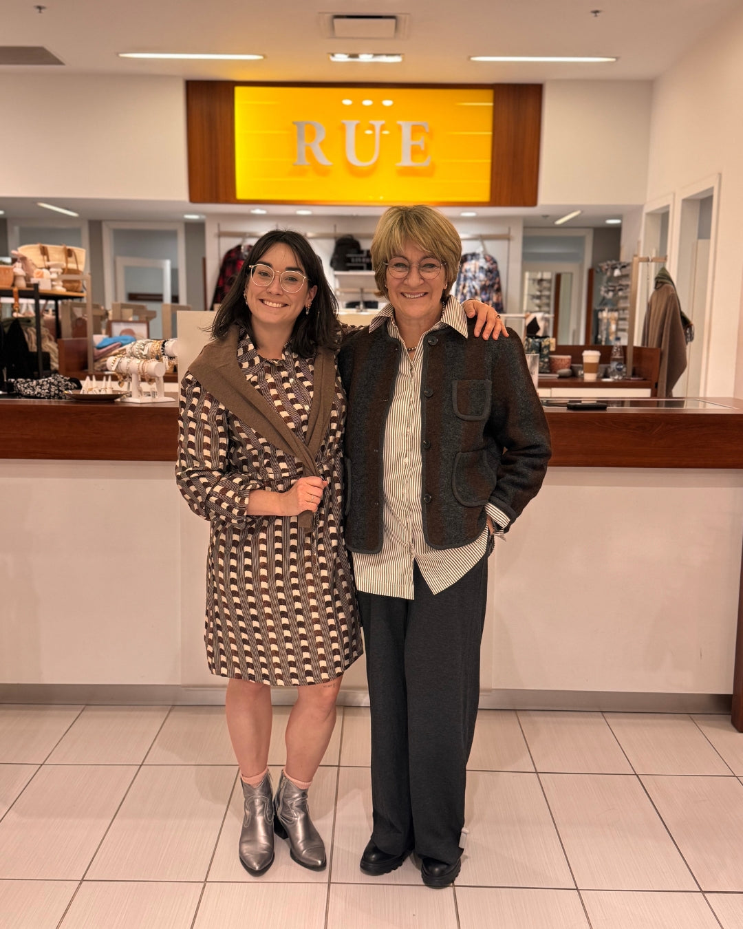 Robe chemise à manches longues à nouer