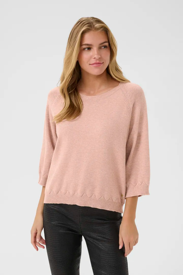 Pull avec détails en v et manches 3/4 Dela