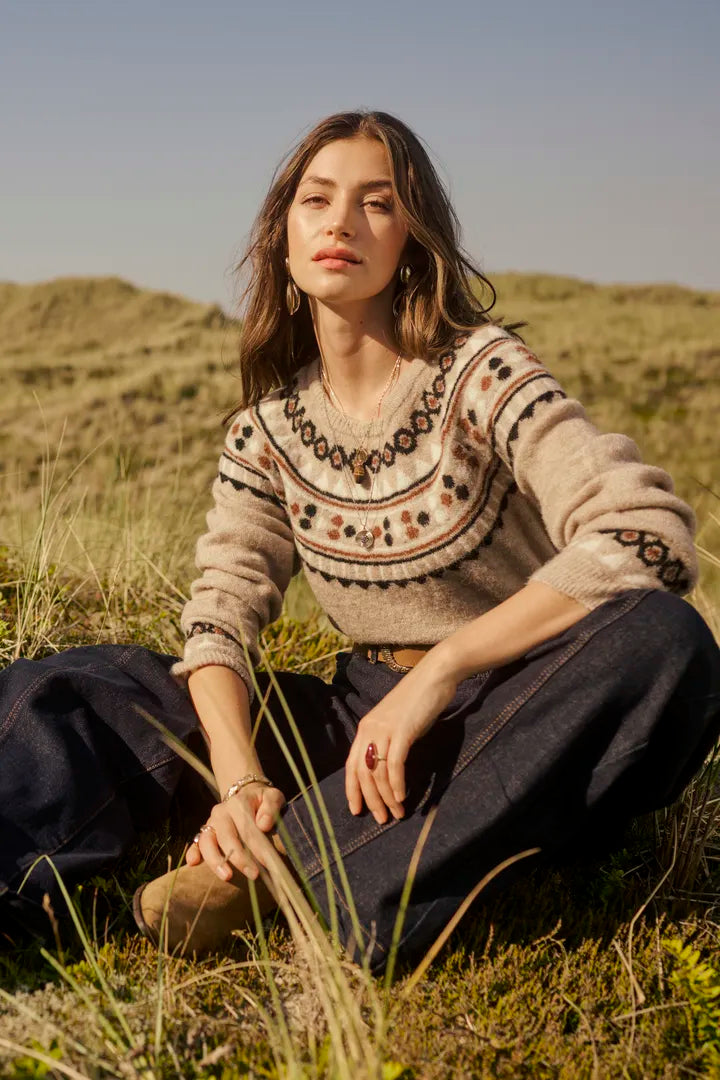 Pull d’inspiration artisanale Cherrie