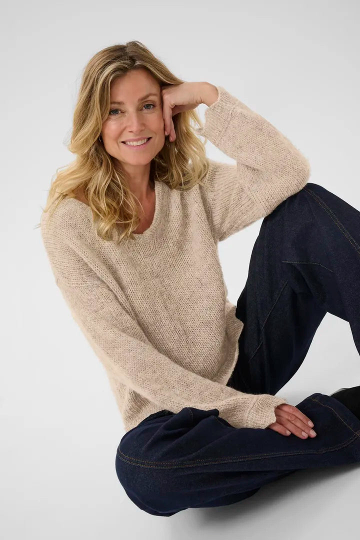 Pull original avec finitions angulaires en v Niso