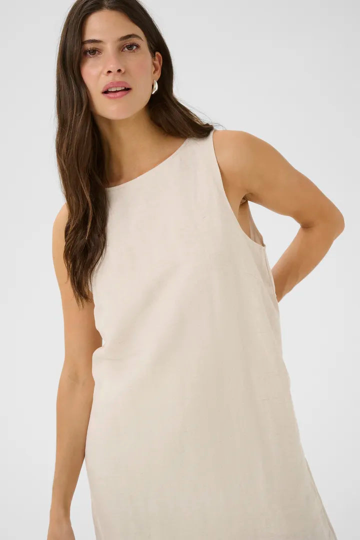 Robe aux lignes simples en lin Linna