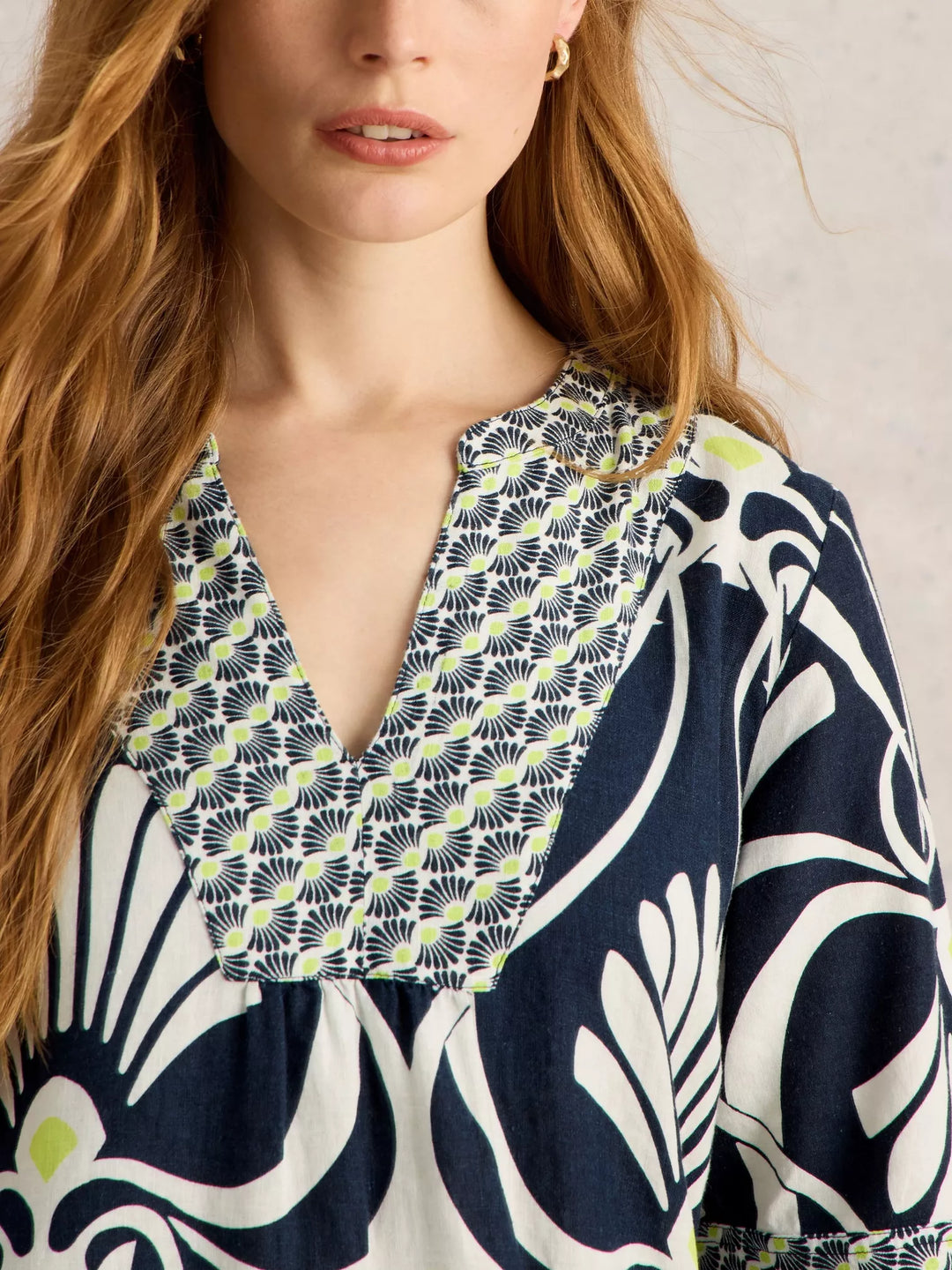 Robe en lin avec un motif de feuillages Ash