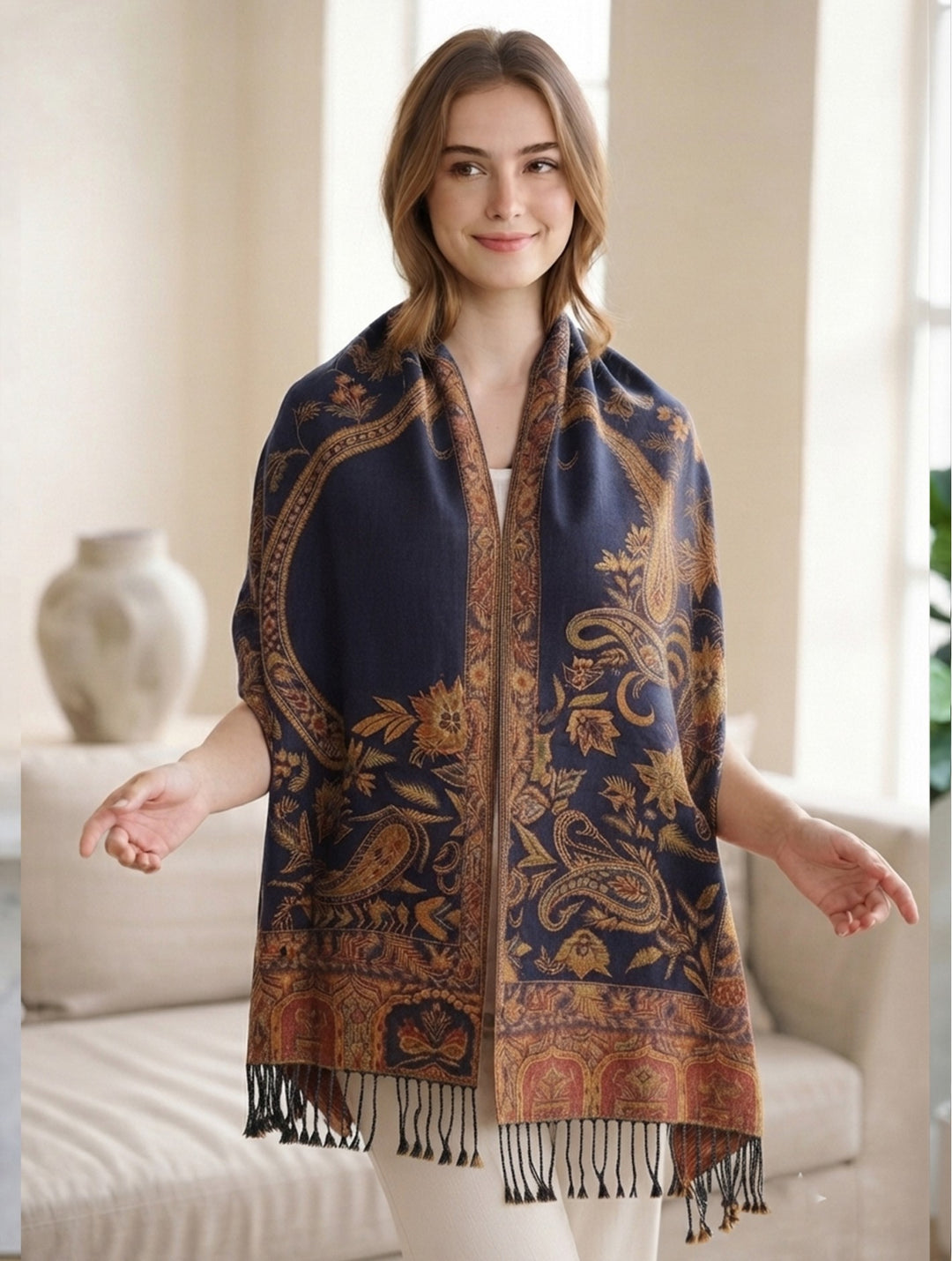Grand foulard à motifs - Pièce adaptable