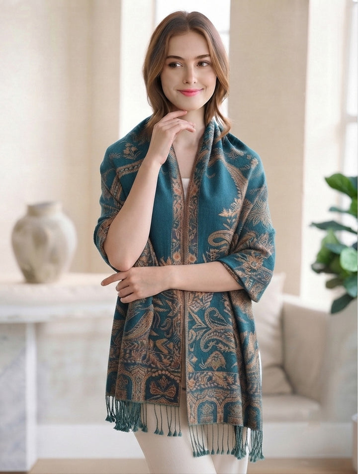 Grand foulard à motifs cachemire - Accessoire polyvalent