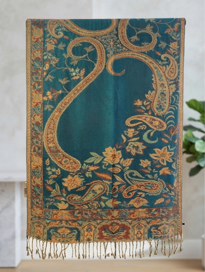 Grand foulard à motifs cachemire - Accessoire polyvalent