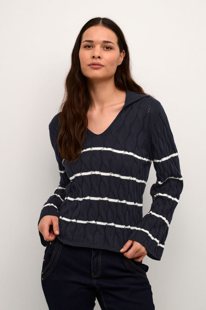 Pull en tricot à col en V avec des rayures horizontales