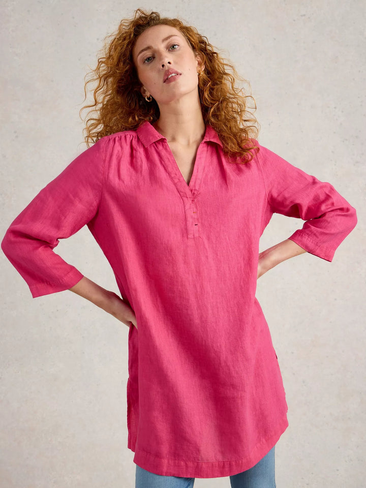 Tunique en lin cintrée au niveau du bassin Blake