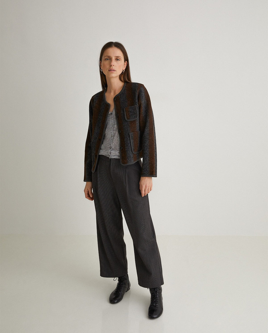 Manteau court en mélange de laine bouillie à rayures