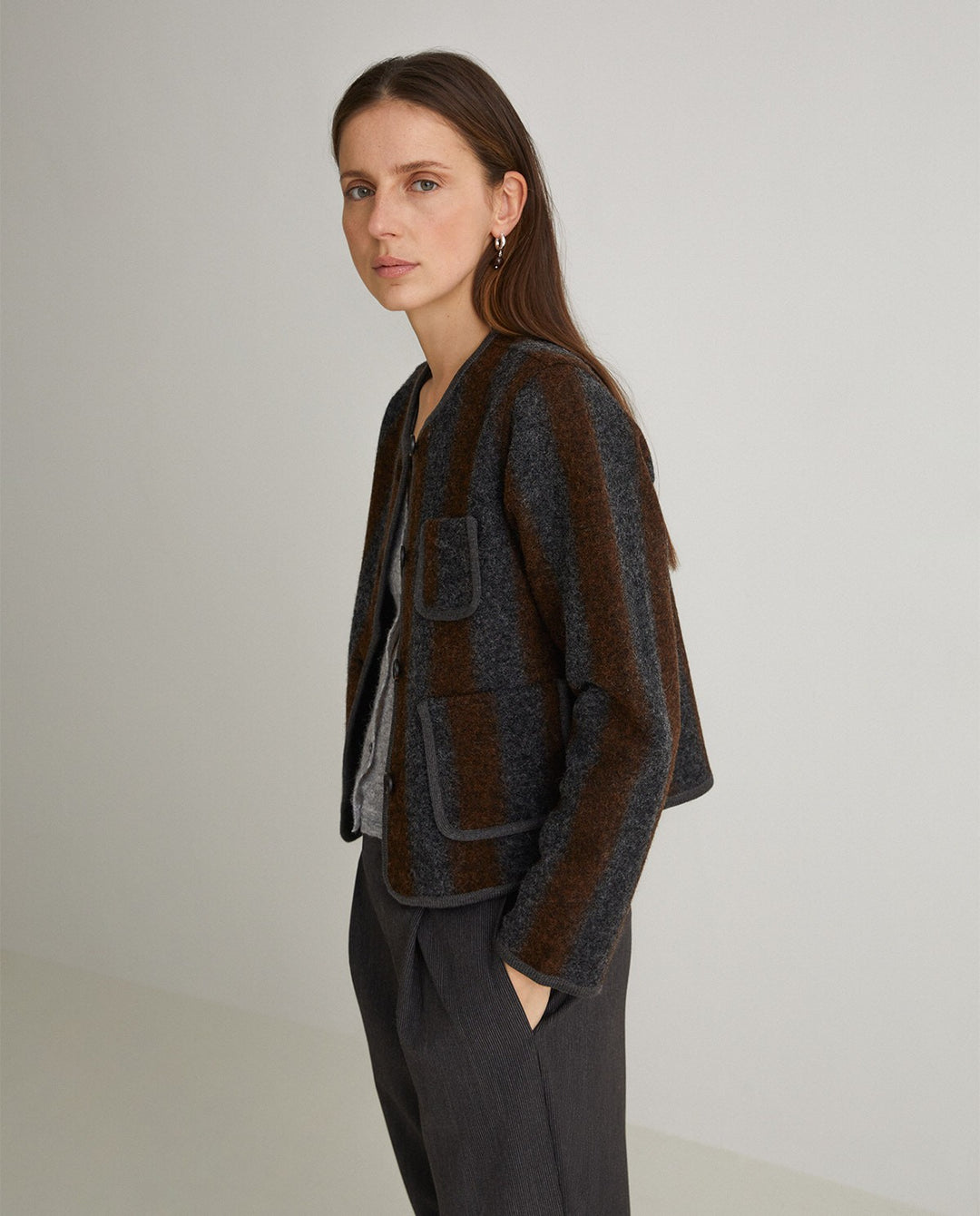 Manteau court en mélange de laine bouillie à rayures