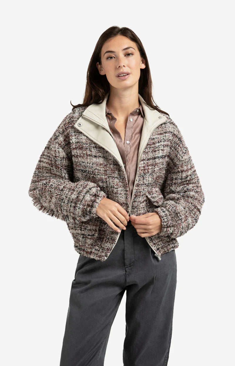 Veste à franges et col montant