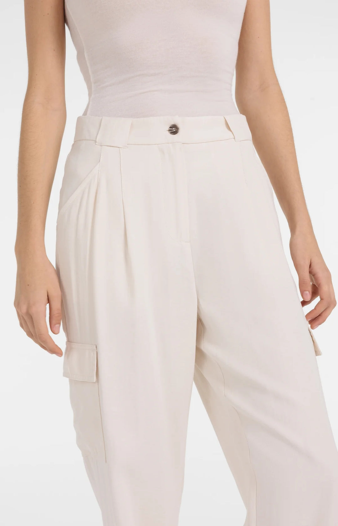Pantalon cargo fluide à jambes droites - Avec plis et revers aux chevilles