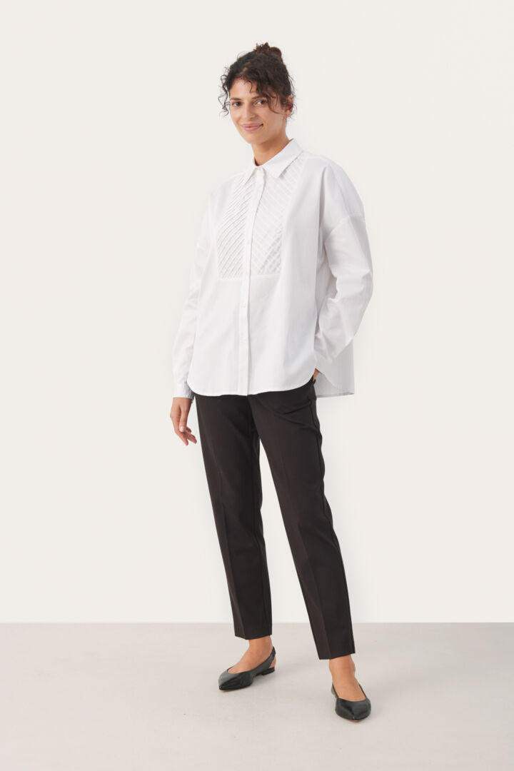 Chemise blanche à bavette texturée