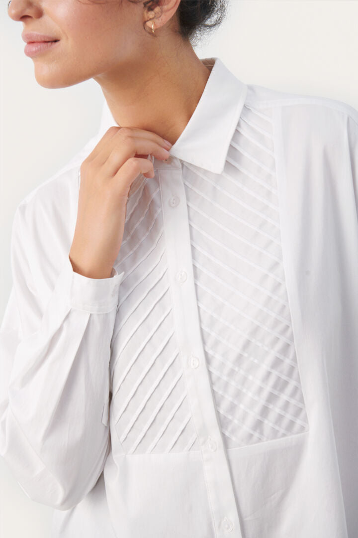 Chemise blanche à bavette texturée