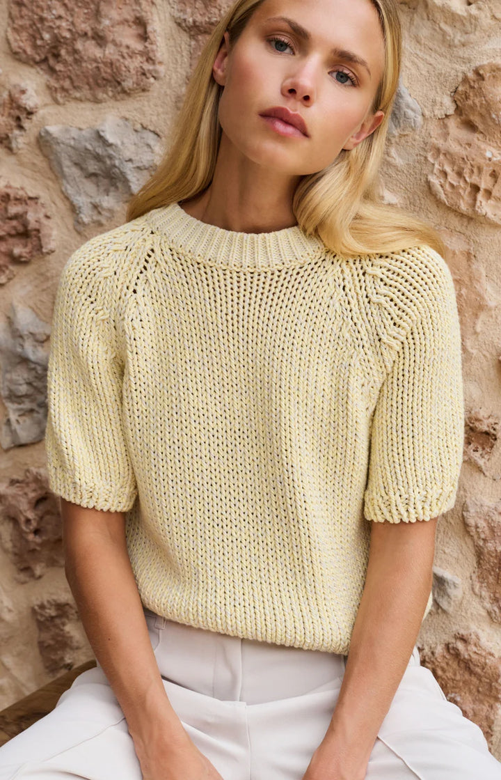Pull en maille épaisse – Coton mélangé et manches courtes