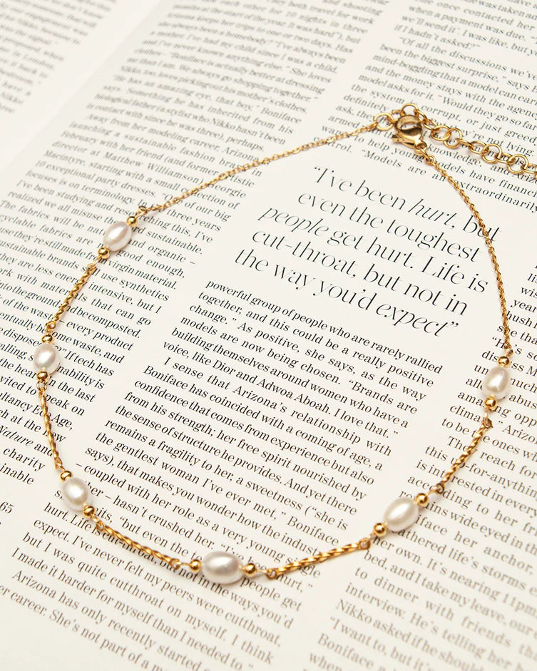 Collier ras-du-cou Coco - Avec perles d'eau douce et fini or 24K